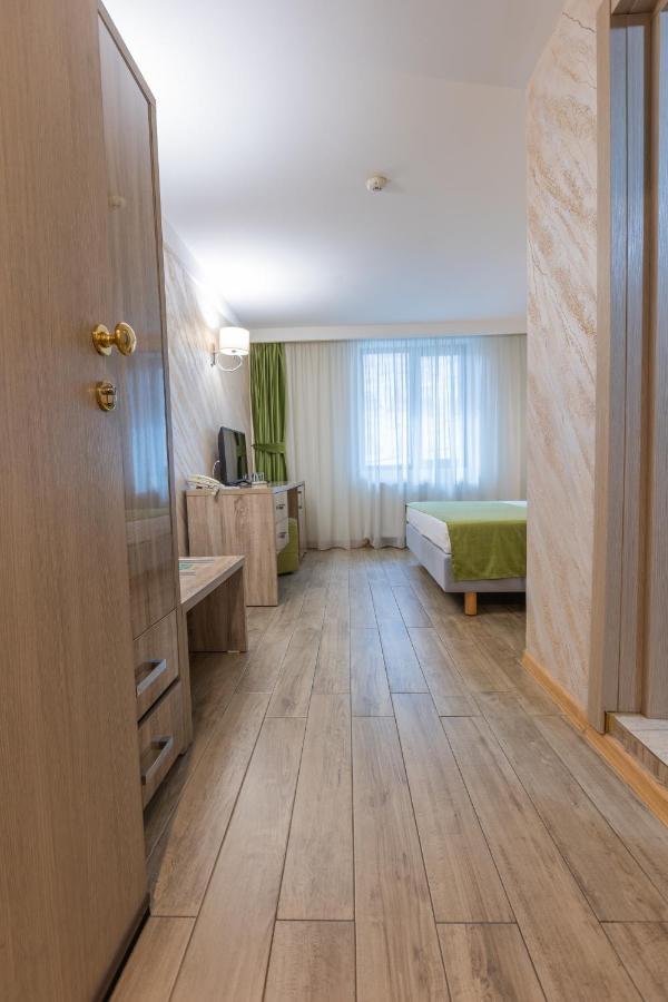 Hotel Corvaris บูคาเรสต์ ภายนอก รูปภาพ