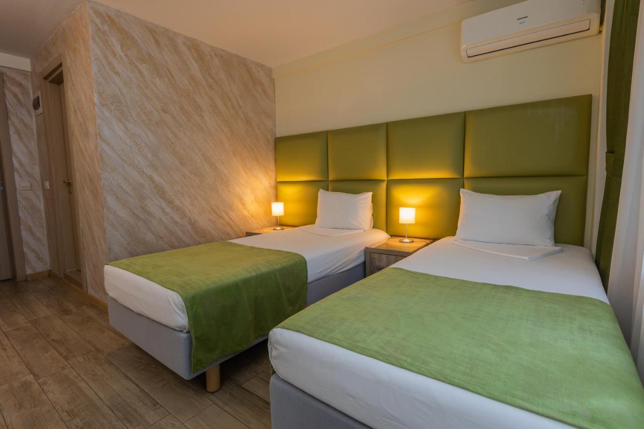Hotel Corvaris บูคาเรสต์ ภายนอก รูปภาพ