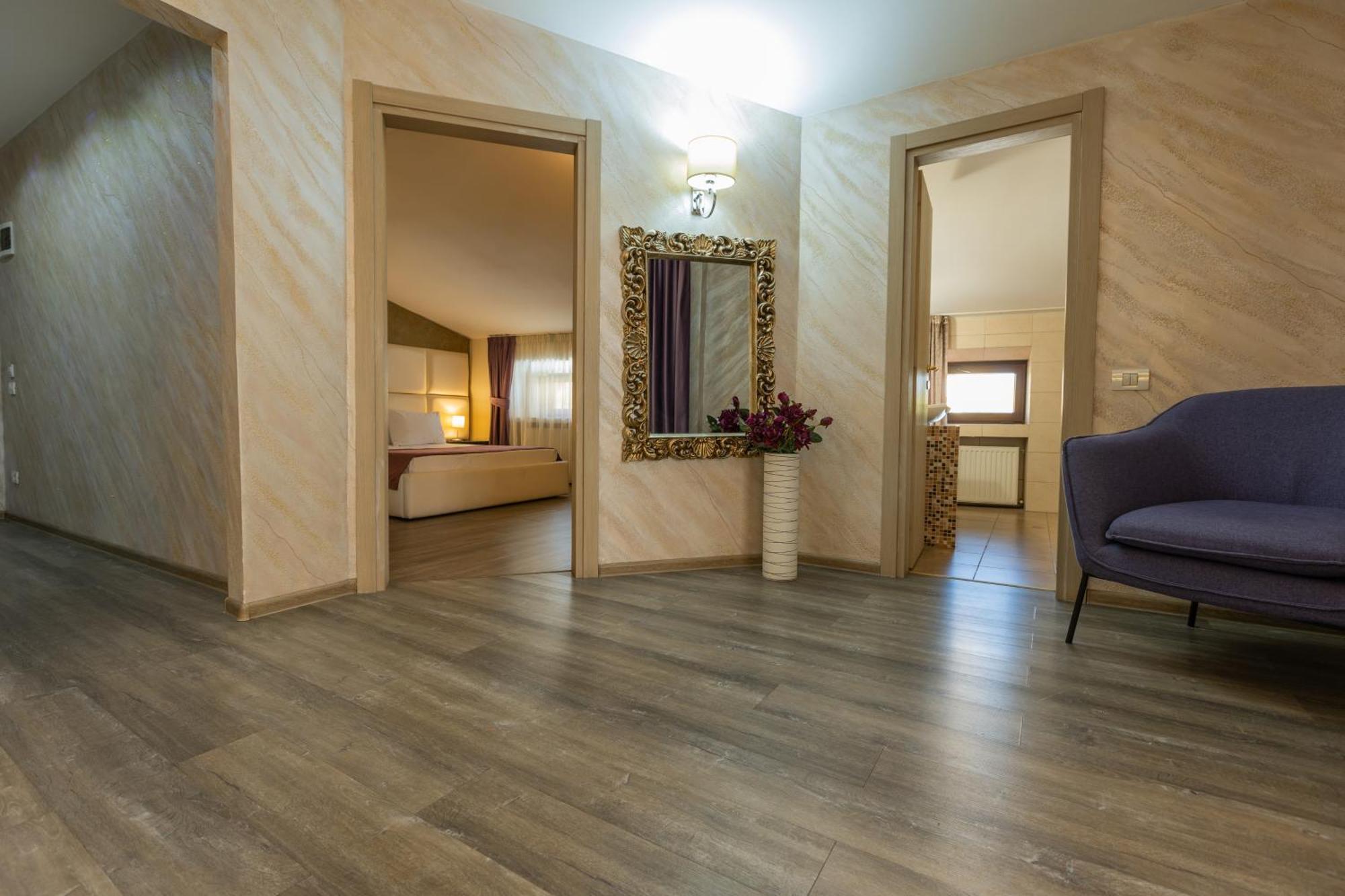 Hotel Corvaris บูคาเรสต์ ภายนอก รูปภาพ